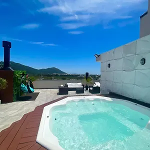  Apartamento Dos Ingleses, área Nobre, Jacuzzi-bangalo Brasil