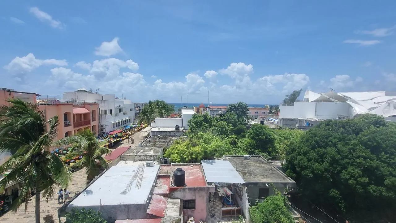 Apartment A Una Calle Del Ado 5Ta Avenida Playa del Carmen Mexico