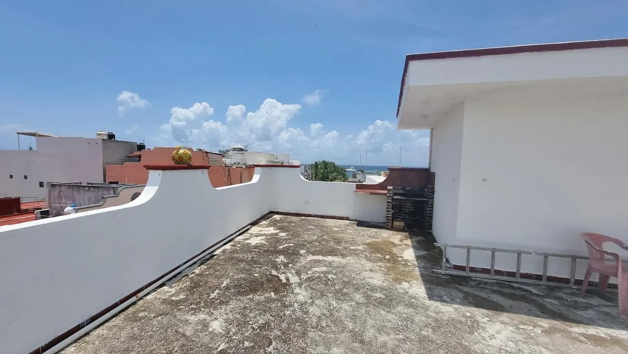 A Una Calle Del Ado 5Ta Avenida Playa del Carmen 0*,  Mexico